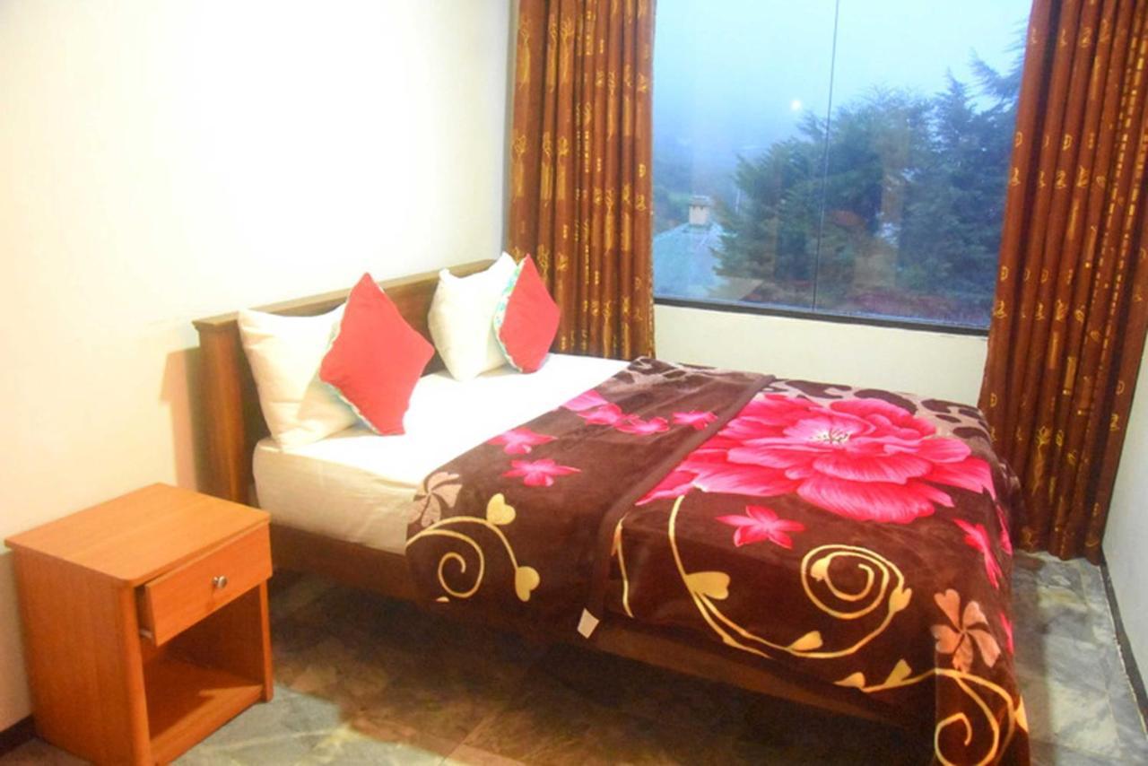 Unique View Nuwaraeliya Hotel Nuwara Eliya Exterior photo